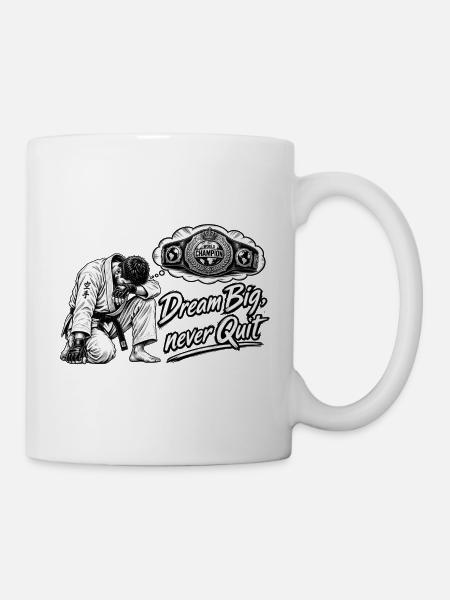 DreamBig Never Quit Karate - Tasse - Weiß
