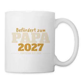 Befördert zum Papa 2027 – für dunkle Shirts - Tasse - Weiß - Rechts