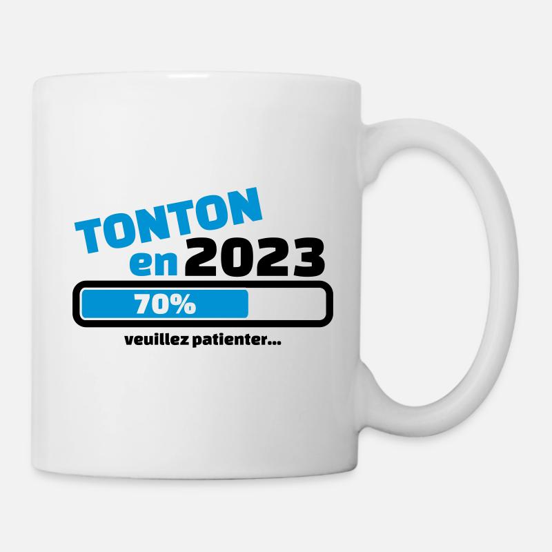 annonce tonton en 2023 veuillez patienter - Mug blanc - blanc