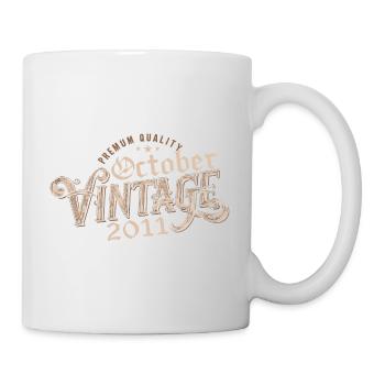 Oktober Geburtstagsgeschenk | Geboren im Oktober 2011 - Tasse - Weiß - Rechts