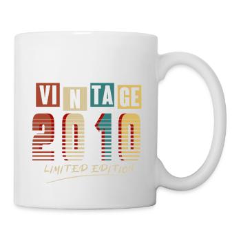Jahrgang 2010: Limitierte Auflage - 15-jähriges Jubiläum. - Tasse - Weiß - Rechts