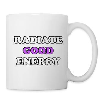 Gute Energie ausstrahlen Typografie - Tasse - Weiß - Rechts