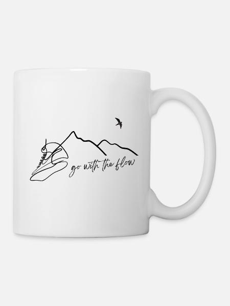Go With The Flow – Minimalist Mountain Line Art - Tasse - Weiß
