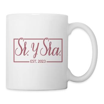 Sr. Y Sra. Est. 2023 - Hochzeitsgeschenk für Männer & Frauen - Tasse - Weiß - Rechts
