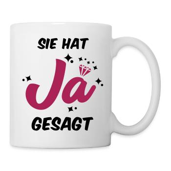 Sie hat JA gesagt - JGA T-SHirt - JGA Shirt -party - Tasse - Weiß - Rechts