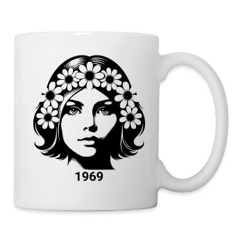 Visage d’une femme avec une couronne de fleurs - Mug blanc - blanc - Droite
