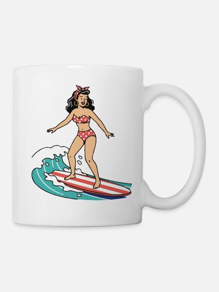 Pin-up-Mädchen auf dem Surfbrett - Tasse - Weiß