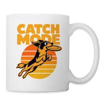Frisbee Junkie auf vier Pfoten - Tasse - Weiß - Rechts