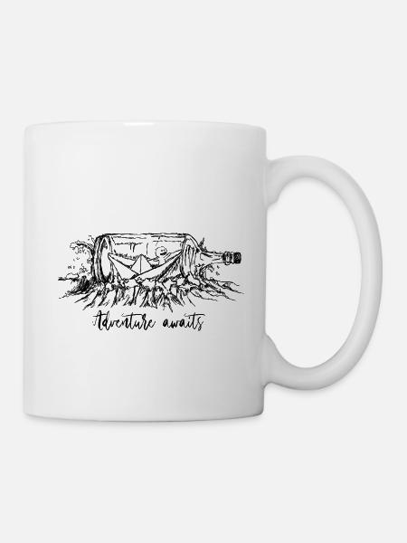 adventure awaits Geschenk Idee - Tasse - Weiß