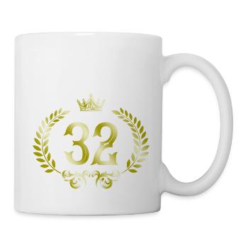 32 Number wreath - Mug - white - Right