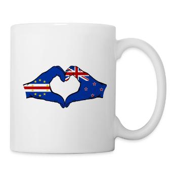 Cap-Vert Drapeau de la Nouvelle-Zélande Mains en forme de cœur - Mug blanc - blanc - Droite