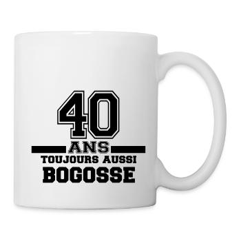 40 ANS toujours aussi bogosse - Mug blanc - blanc - Droite