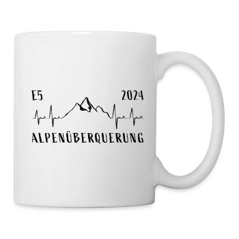 E5 Alpenüberquerung 2024 Herzschlag Berge - Tasse - Weiß - Rechts