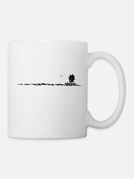 Cartoon Flower on grass - Tasse - Weiß