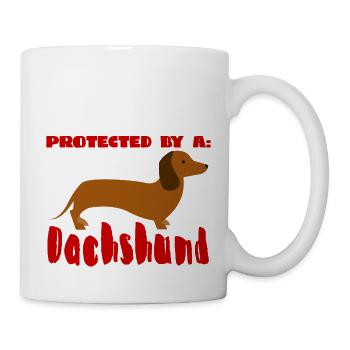 Dachshund / Dachshund: Protected by a Dachshund - Mug - white - Right