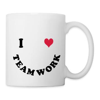 J’aime le travail d’équipe - Mug blanc - blanc - Droite