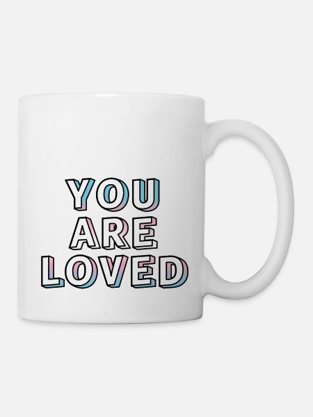Trans-Jugendliche werden geliebt - Tasse - Weiß