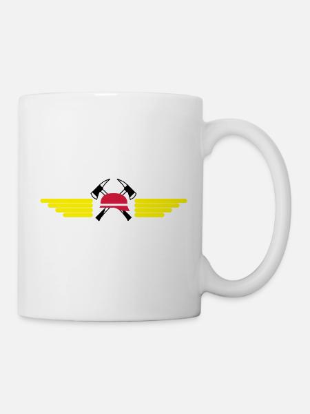 FIrefighter Logo mit Helm und Axt mit Wings - Tasse - Weiß