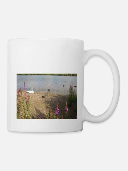 ENTE IN EINEM SEE - Tasse - Weiß