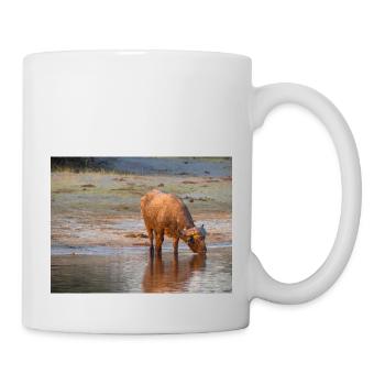 Landscape at the Cubango river with Cape buffalo - Mug - white - Right