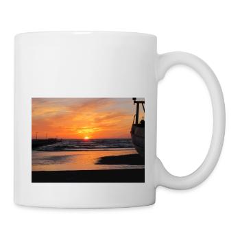 Sonnenuntergang, Boot, Meer, Sand - Tasse - Weiß - Rechts