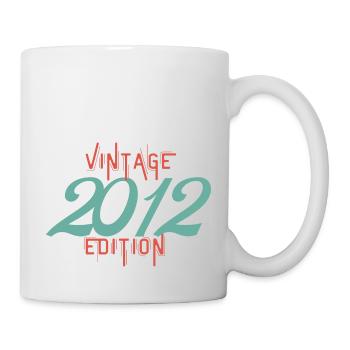 Jahrgang 2012 Ausgabe - Tasse - Weiß - Rechts