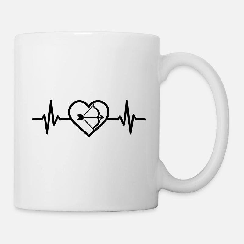 Herz-Bogenschießen - Tasse - Weiß