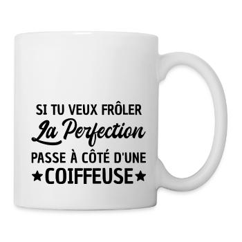 perfection coiffeuse / humour coiffeuse - Mug blanc - blanc - Droite