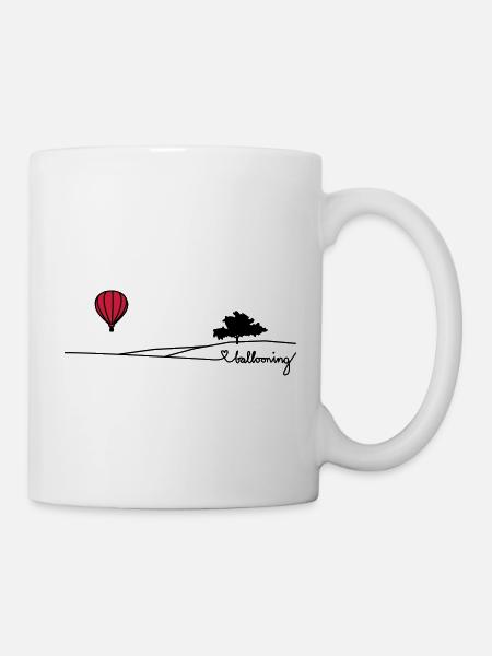 ballooning landscape - Tasse - Weiß