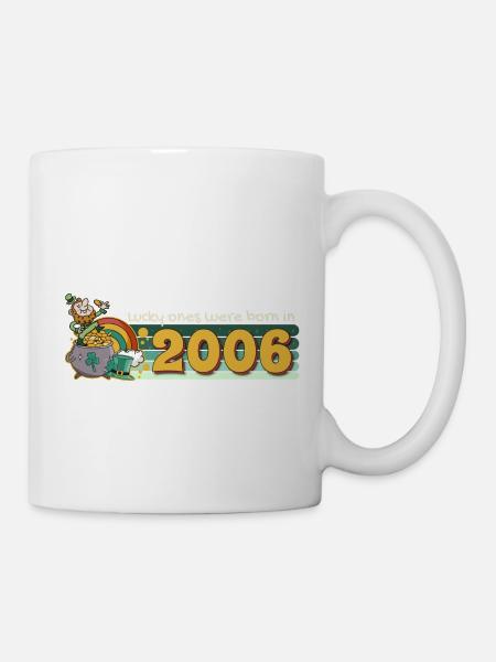 Lucky Ones est né en 2006 tee St. Patrick’s - Mug blanc - blanc