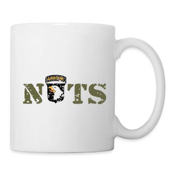 AVM Bastogne NUTS Battle Bulge Battered Bastards - Tasse - Weiß - Rechts