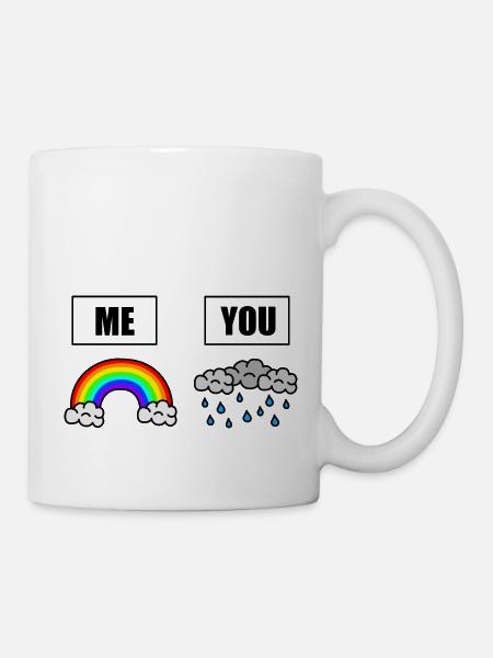Monde plein de nuages de pluie - soyez l’arc-en-ciel - Mug blanc - blanc