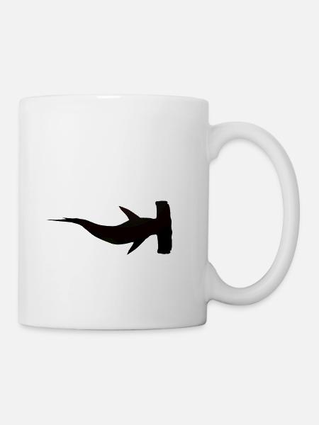 Silhouette avec un grand requin marteau - Mug blanc - blanc