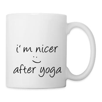 Chemise de yoga / Je suis plus agréable après le yoga - Mug blanc - blanc - Droite