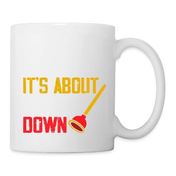 C’est sur le point de descendre Tuyauteur Clé Plombier - Mug blanc - blanc - Droite