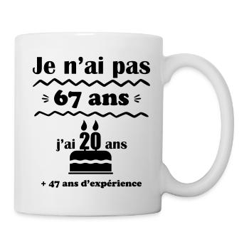 pas 67 ans : cadeau d'anniversaire 67 ans. - Mug blanc - blanc - Droite