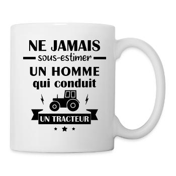 Ne jamais sous estimer tracteur - Mug blanc - blanc - Droite