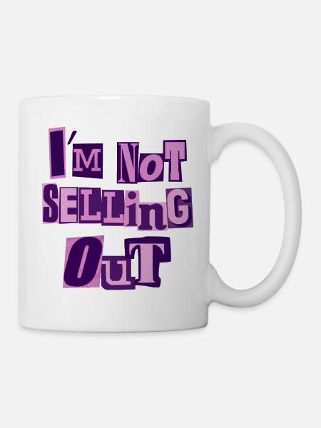 I'm not selling out (pink) - Mug - white