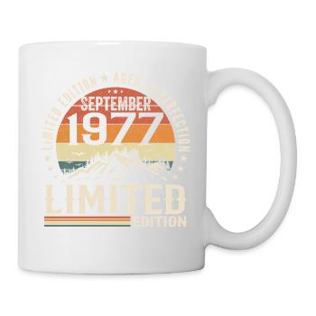 Cadeau Anniversaire Septembre 1977, September 1977 - Mug blanc - blanc - Droite