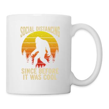 Social Distancing Bigfoot Retro Sasquatch Funny - Mug - white - Right