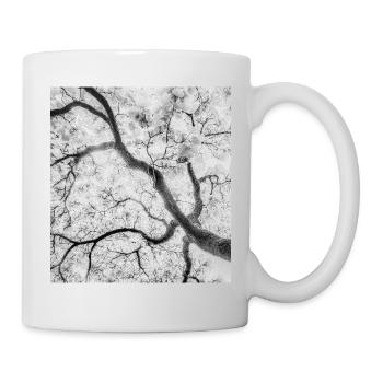Monochrome Baumzweige Grafik - Tasse - Weiß - Rechts