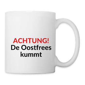 ACHTUNG! De Oostfrees kummt - Tasse - Weiß - Rechts
