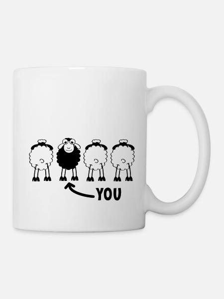 Das schwarze Schaf, das du bist. anders sein - Tasse - Weiß