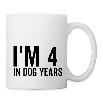 J’ai 4 ans dans Les années de chien - Mug blanc - blanc - Droite