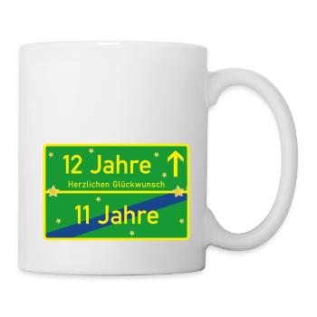 12 Jahre Ortsschild Herzlichen Glückwunsch Grün - Tasse - Weiß - Rechts