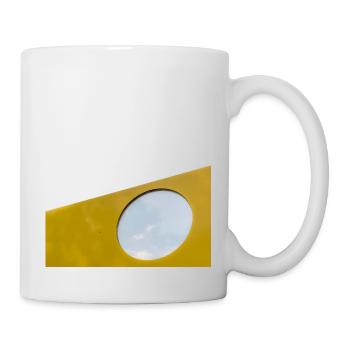 Das Loch in der gelben Wand und der blaue Himmel - Tasse - Weiß - Rechts