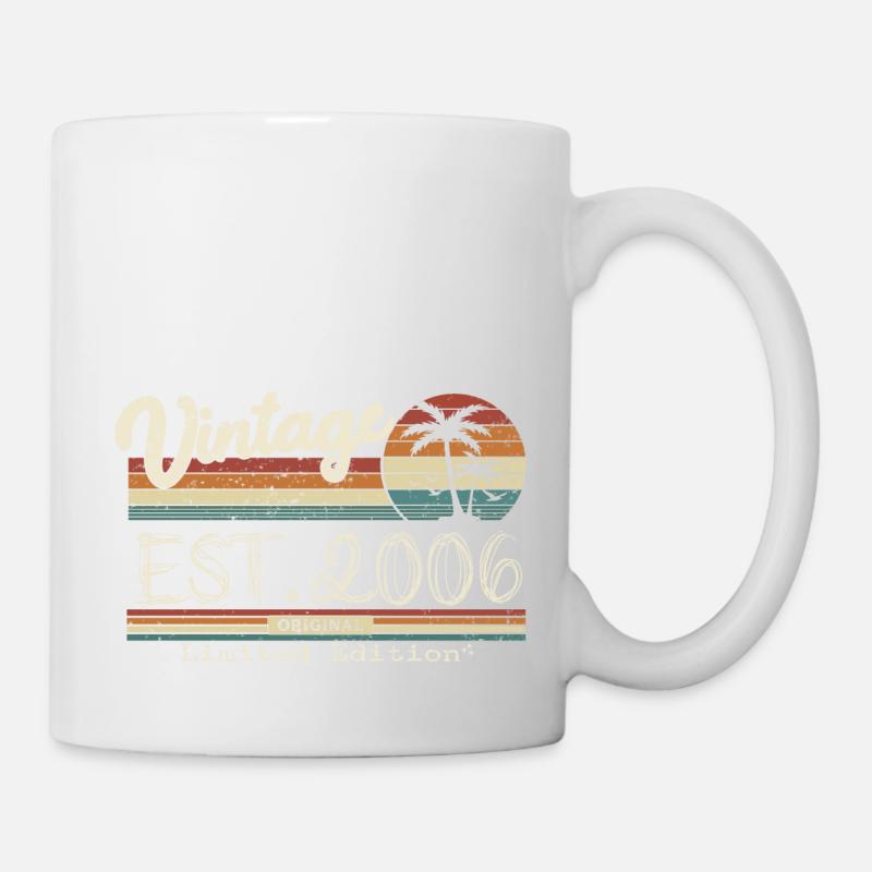 2006 né cadeau d’anniversaire vintage - Mug blanc - blanc