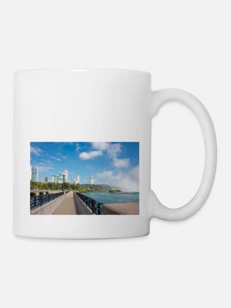 Panorama de la ville de Niagara et des chutes du Niagara - Mug blanc - blanc
