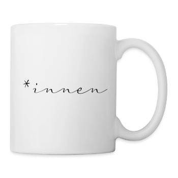 *innen Feminismus Statement Shirt - Tasse - Weiß - Rechts