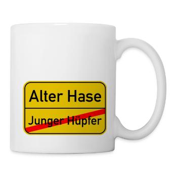 Ortsschild junger Hüpfer - Alter Hase - Tasse - Weiß - Rechts